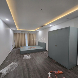 Cc Mời Thuê Nhà Lê Hồng Phong dt 50mx7t Thang Máy 5 căn hộ .