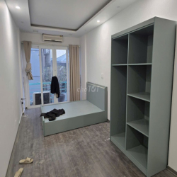 Cc Mời Thuê Nhà Lê Hồng Phong dt 50mx7t Thang Máy 5 căn hộ .