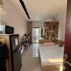 Phòng *** có cửa sổ thoáng Nhà mới 99% Tại Trung Tâm SG