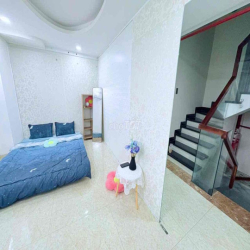 PHÒNG MÁY LẠNH NHÀ MỚI giao Nguyễn Văn Đậu Bình Thạnh