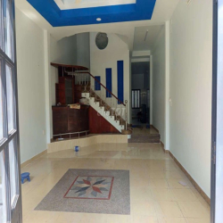 NHÀ NGUYÊN CĂN 1 TRỆT 2 LẦU, DT 5×22 CÓ 3PN,4WC. HẺM XE HƠI, AN NINH