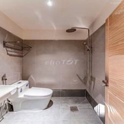 Studio full nội thất, ban công lớn Lê Hồng Phong, Quận 5