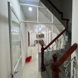 NHÀ MẶT TIỀN KINH DOANH 5 TẦNG - PHÙ HỢP LÀM VPCTY, TRUNG TÂM DẠY HỌC 
