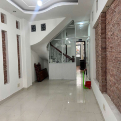 NHÀ MẶT TIỀN KINH DOANH 5 TẦNG - PHÙ HỢP LÀM VPCTY, TRUNG TÂM DẠY HỌC 