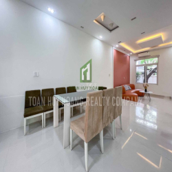 Biệt thự 3 phòng ngủ sân vườn khu Phúc Lộc Viên - D095