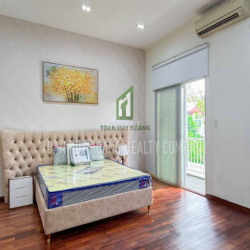 Biệt thự 3 phòng ngủ sân vườn khu Phúc Lộc Viên - D095