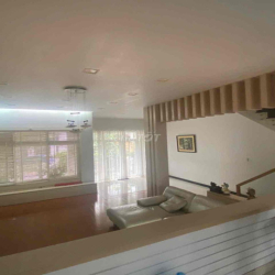 BIỆT THỰ HIM LAM, Q7 CHO THUÊ - Trệt Trống Suốt, ĐANG TRỐNG 65 TR.