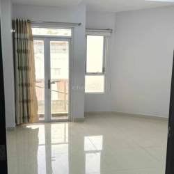 HXH, NHÀ MỚI VÀO Ở NGAY- LÊ THỊ BẠCH CÁT, P11, QUẬN 11