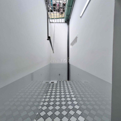 cho thuê nhà trục chính khu dân cư hàng bàng, gần chợ bà bộ, trệt 2pn