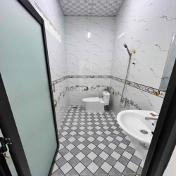 cho thuê nhà trục chính khu dân cư hàng bàng, gần chợ bà bộ, trệt 2pn