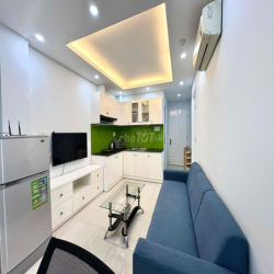 Căn 1 phòng ngủ, ban công siêu đẹp giá tốt khu PMH cạnh Sky Garden 3