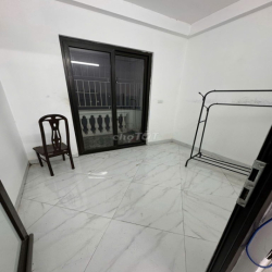Cho thuê nhà Phúc Lợi, Long Biên, Nhà mới, 5 tầng, ô tô, full nội thất