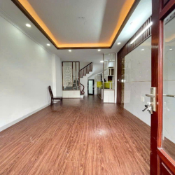 Cho thuê nhà Phúc Lợi, Long Biên, Nhà mới, 5 tầng, ô tô, full nội thất