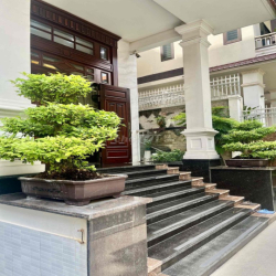 CHO THUÊ BIỆT THỰ CÓ THANG MÁY- 5 Phòng Ngủ - 70 triệu
