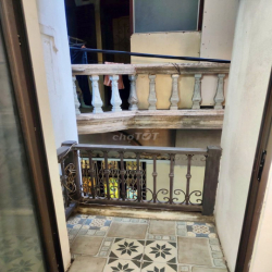 Trống sẵn STUDIO 30m2 full đồ, ban công thoáng, ngõ 432 Đội Cấn