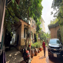 Villa Sân Vườn Đẹp Hiếm Có Tại Bình Thạnh – DT 300m²