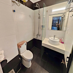 Trống sẵn STUDIO 30m2 full đồ, ban công thoáng, ngõ 432 Đội Cấn