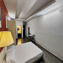 Trống sẵn STUDIO 30m2 full đồ, ban công thoáng, ngõ 432 Đội Cấn
