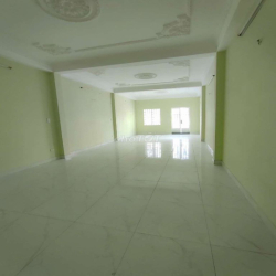 Cho thuê nhà góc 2MT khu tên lửa dt 10*2