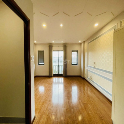 🔥🔥NHÀ PHỐ LIỀN KỀ 1 TRỤC HXH SÁT MT🔥TRỆT LỬNG 3 LẦU (5PN) VỊ TRÍ ĐẸP🔥🔥