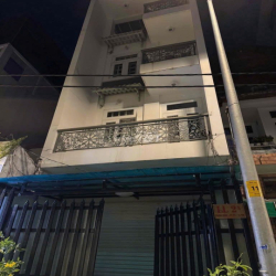 Mặt tiền khu Bắc Hải, DT: 4x18m, trệt 3 lầu, 6pn 5wc, nhà mới, sạch sẽ