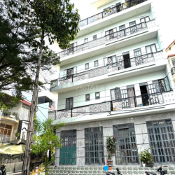 Phòng đẹp có gác, thang máy, hầm xe mới xây + full tiện ích G.I.Á 2tr8