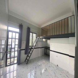 Phòng đẹp có gác, thang máy, hầm xe mới xây + full tiện ích G.I.Á 2tr8