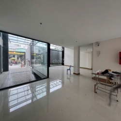 CHO THUÊ TOÀ NHÀ VĂN PHÒNG ĐẲNG CẤP MẶT TIỀN TRƯƠNG VĂN BANG QUẬN 2