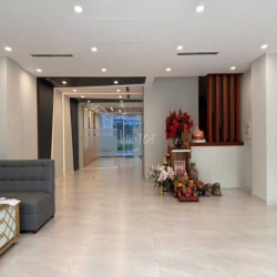 CHO THUÊ TOÀ NHÀ NGUYỄN CƠ THẠCH 1 HẦM 4,5 TẦNG CHỈ 7,800USD GIÁ TỐT