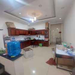 NHÀ TRỆT 2 LẦU TUM HẺM 535 QL 13 SAU CAFE LỘC VỪNG