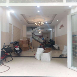 NHÀ TRỆT 2 LẦU TUM HẺM 535 QL 13 SAU CAFE LỘC VỪNG