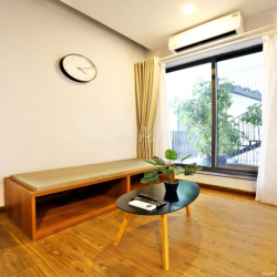 Cho Thuê Căn Hộ Dịch Vụ Studio Cao Cấp 40m² Âu Cơ Tây Hồ Hà Nội