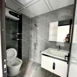 ẢNH THẬT GIÁ THẬT - STUDIO FULL ĐỒ NGAY PHỐ TRỊNH VĂN BÔ CĐ FPT