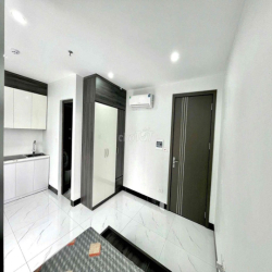 ẢNH THẬT GIÁ THẬT - STUDIO FULL ĐỒ NGAY PHỐ TRỊNH VĂN BÔ CĐ FPT