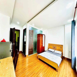 Phòng Ngay ngã 5 chuồng Cún Quang Trung Và Trần Thị Nghỉ
