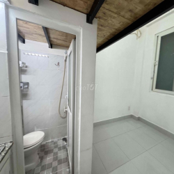 PHÒNG GÁC CỬA SỔ THOÁNG MÁT NGAY CV VĂN HOÁ GÒ VẤP - THANG MÁY Ở NGAY