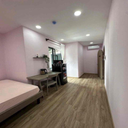 CHO THUÊ TOÀ NHA CHDV QUẬN 7, 30P FULL NT, THANG MÁY, 220 TRIỆU/THANG