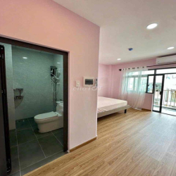 CHO THUÊ TOÀ NHA CHDV QUẬN 7, 30P FULL NT, THANG MÁY, 220 TRIỆU/THANG