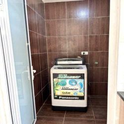 cần nhượng lại 2N2W tại số 6 Mễ Trì Hạ