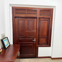 cho thuê phòng trọ bancol wc riêng, lầu 1, sẵn máy lạnh, nội thất như