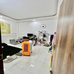 Cho Thuê Nhà 1/ Tô Ngọc Vân DT 5x15 1Trệt 1Lửng 3Pn 2Wc Sân Xe Máy