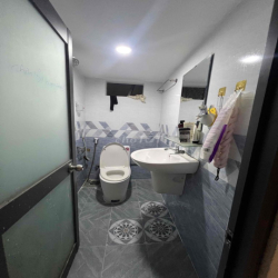 Cho Thuê Nhà 1/ Tô Ngọc Vân DT 5x15 1Trệt 1Lửng 3Pn 2Wc Sân Xe Máy