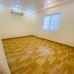 Cho thuê Chung cư 410 Trần Hưng Đạo quận 5, 3PN đầy đủ NT