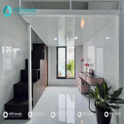 Duplex mới xây gác cao nội thất đầy đủ - ban công thoáng giáp Q1