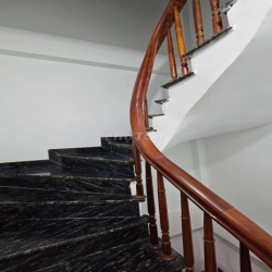 Cần cho thuê nhà nguyên căn 4 tầng tại Lai Xá Hoài Đức 7tr/tháng