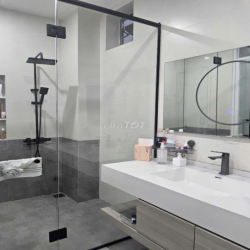 Chính Chủ Bán Nhà Mặt Tiền Ba Tầng Đầy Đủ Nội Thất