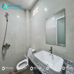 Duplex mới xây gác cao nội thất đầy đủ - ban công thoáng giáp Q1