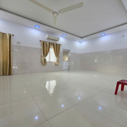CHO THUÊ NHÀ NGUYÊN CĂN MẶT TIỀN ĐƯỜNG 2/4 GIÁ RẺ