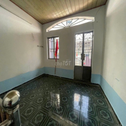 Nhà nguyên căn 4x9m trệt lầu 2PN 2WC giá chỉ 7.2triệu Phạm Văn Chiêu 