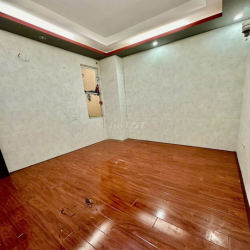 CĂN HỘ 2 PHÒNG NGỦ WC NGOÀI PHÒNG GIÁ RẺ